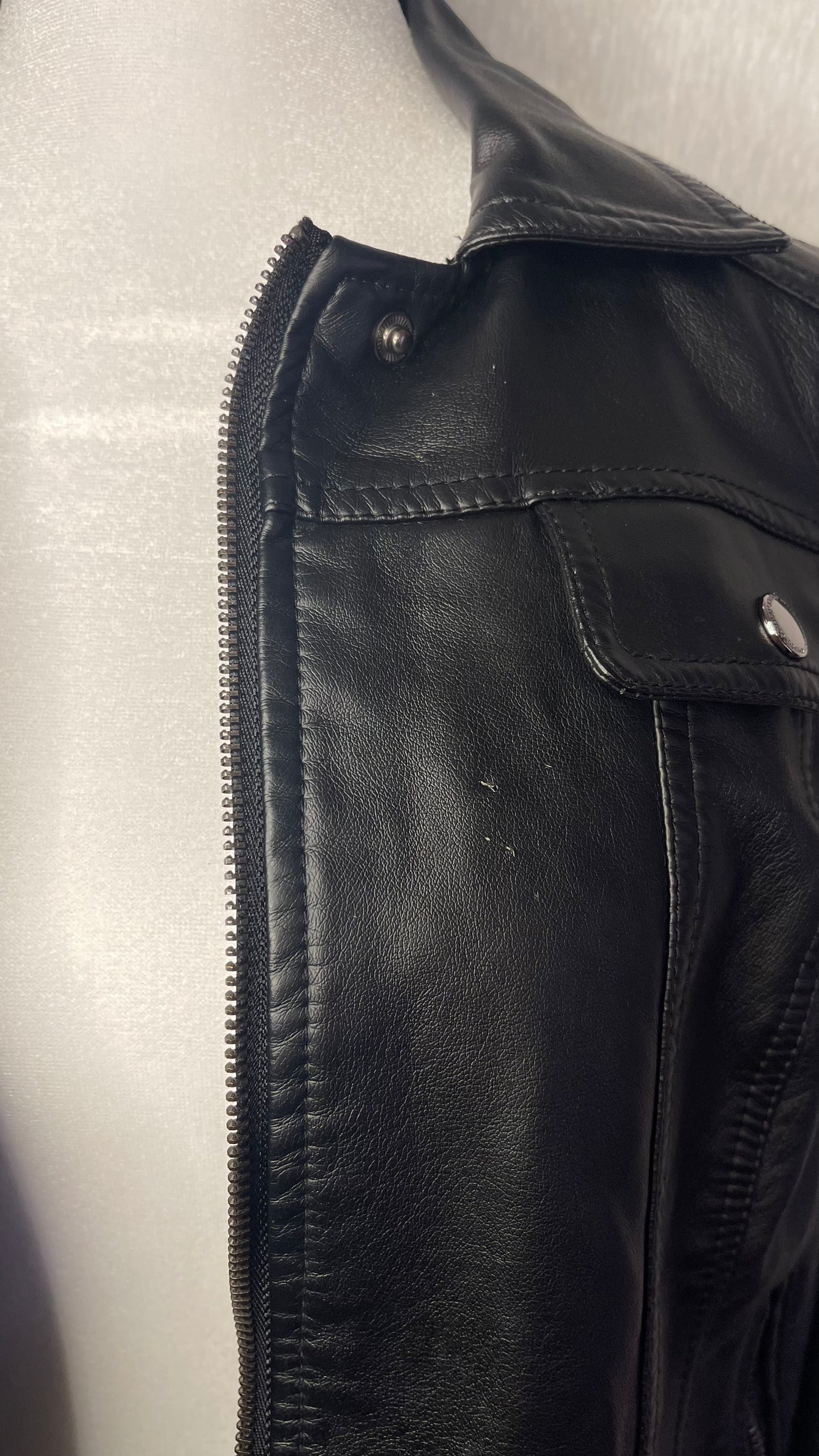 SM Faux Leather Jacket Zipper Details