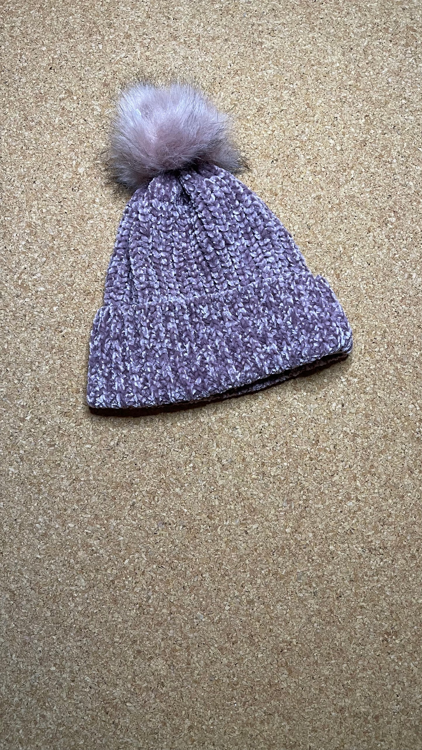 NWOT / Adults Lilac Purple Beanie