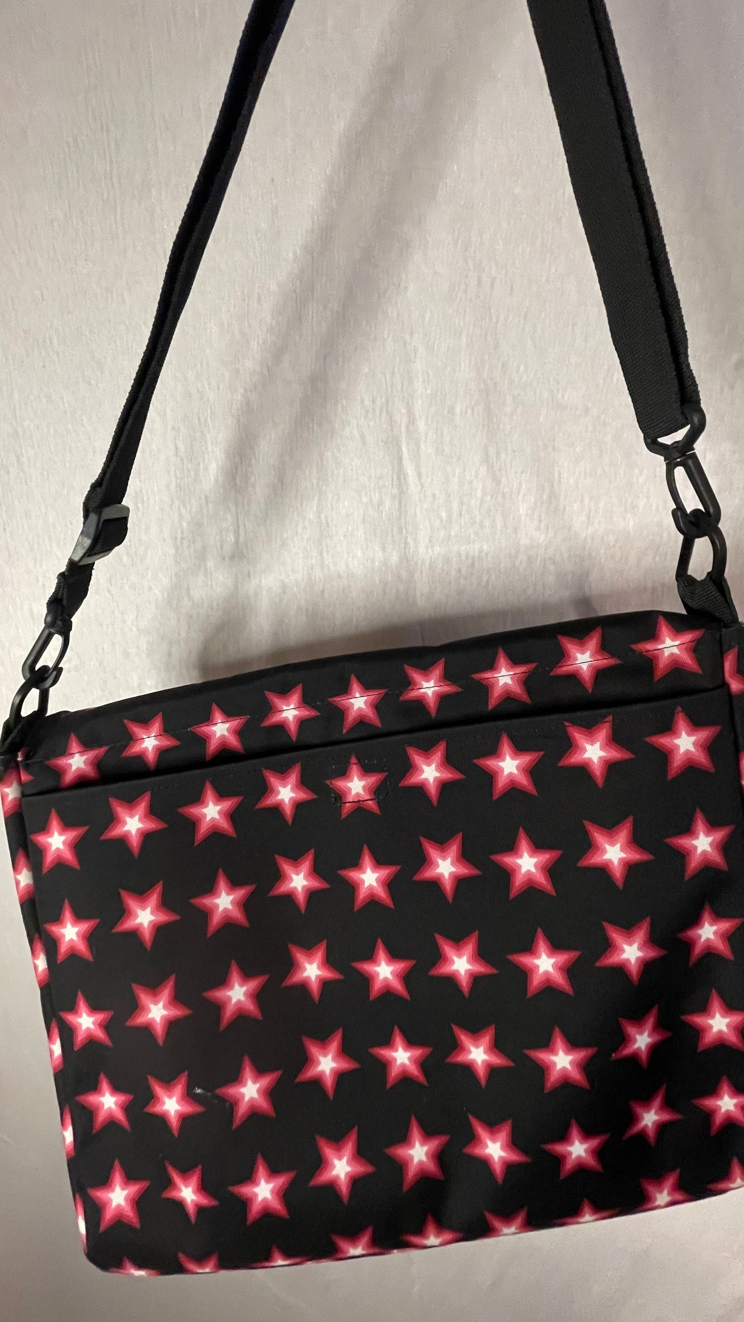 Dickie's Pink Star Design Laptop Bag