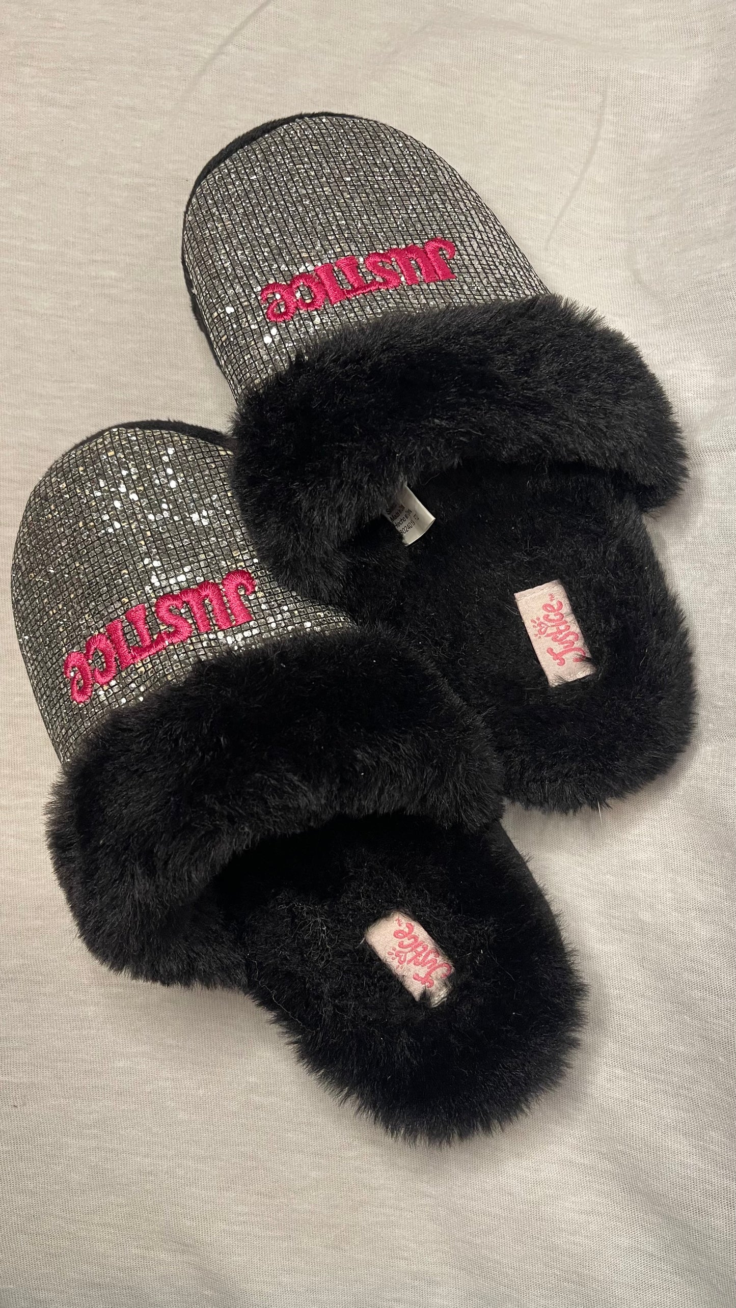 Size 13-1 Girls Justice Fuzzy Slippers