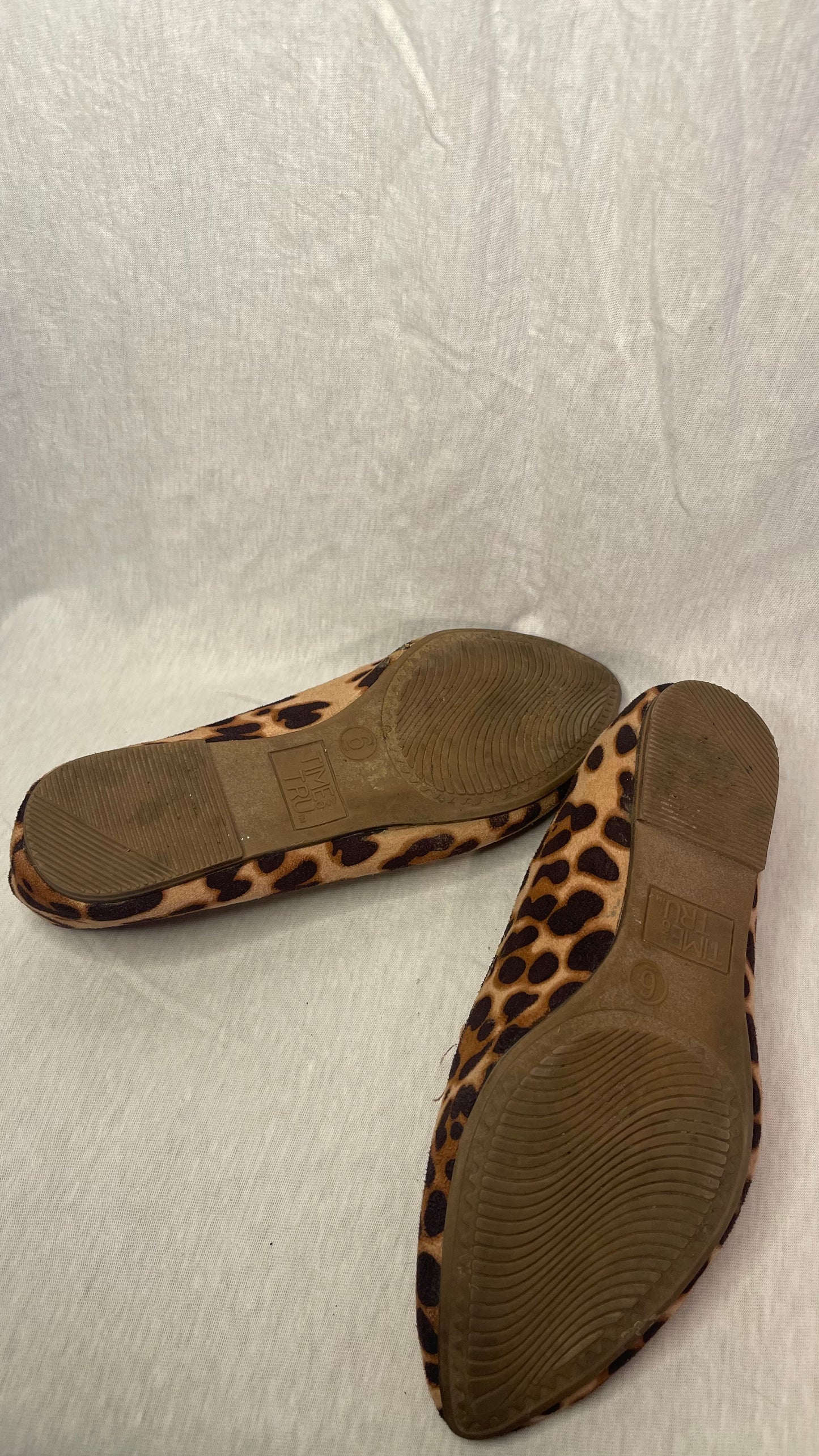SIZE 6 Time and Tru Leopard Cheetah Print Flats