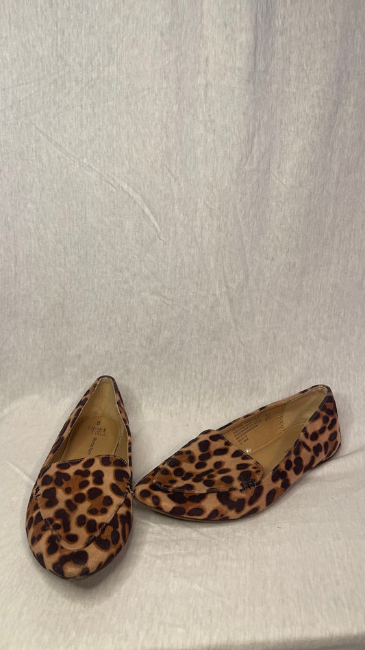 SIZE 6 Time and Tru Leopard Cheetah Print Flats