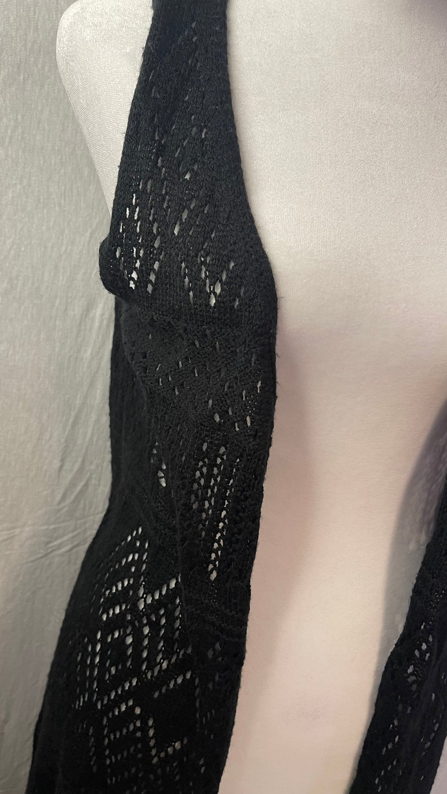 LG No Boundaries Black Knit Sleeveless Cardigan
