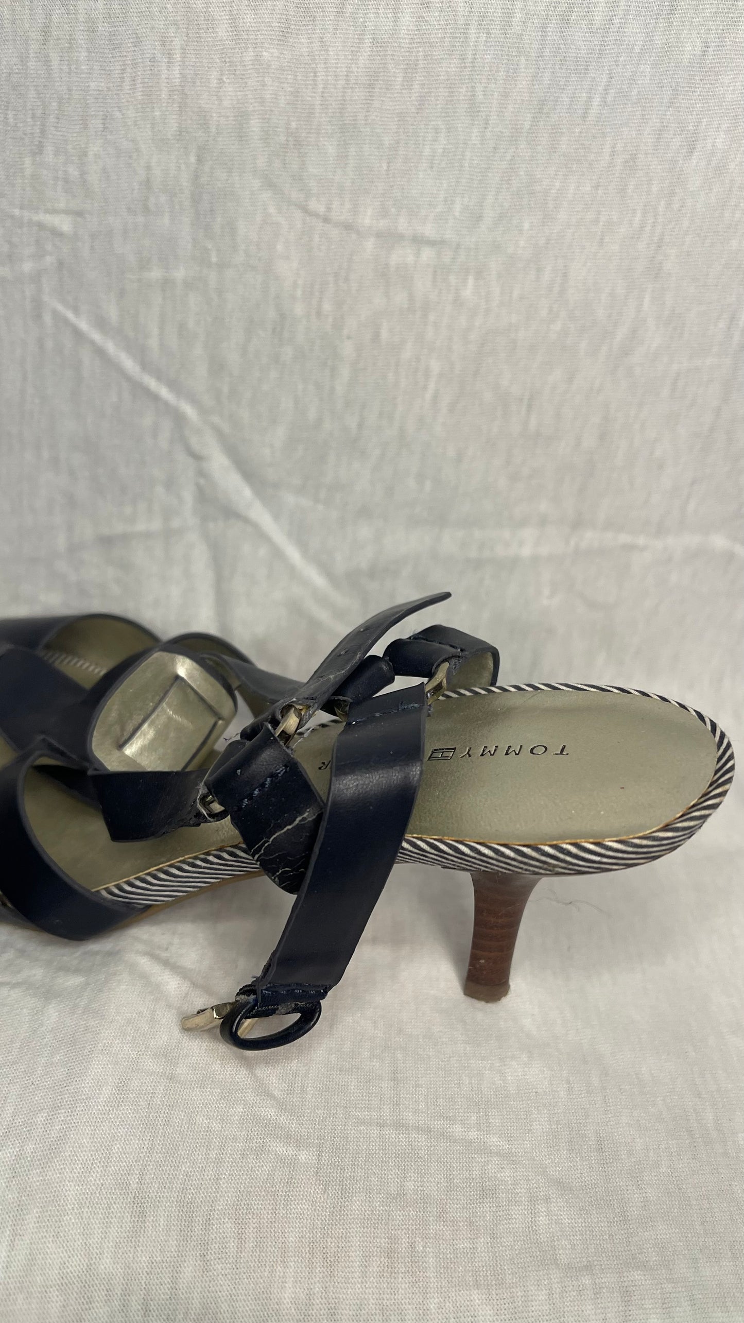 SIZE 7 Tommy Hilfiger Navy Blue Striped Kitten Heels