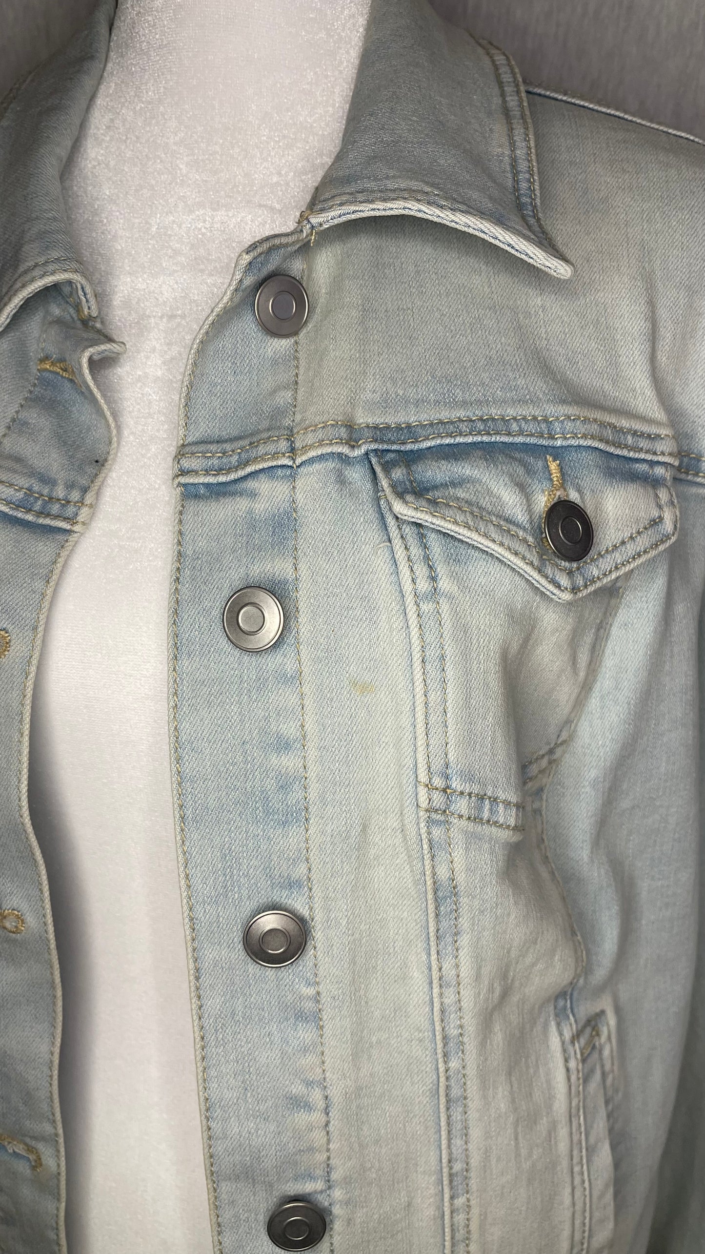 MED Time and Tru Blue Jean Denim Jacket