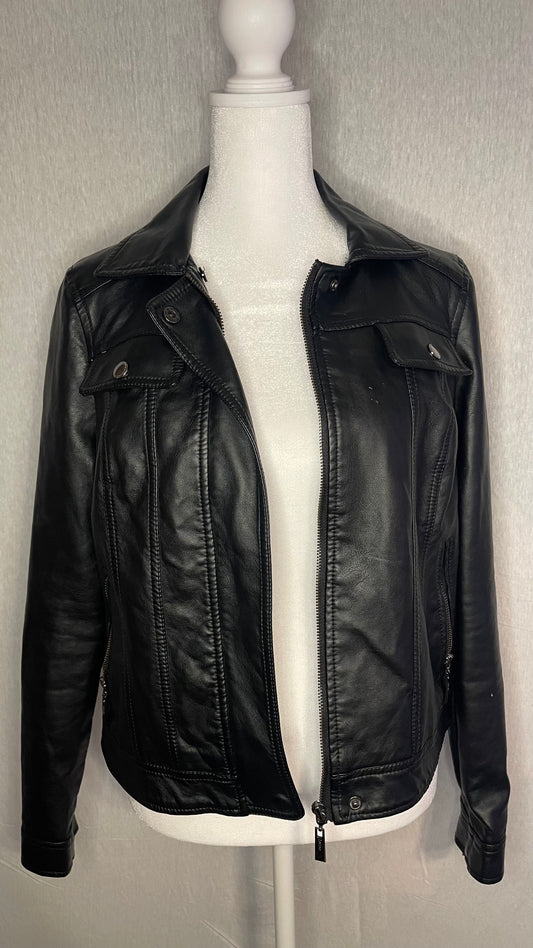 SM Faux Leather Jacket Zipper Details