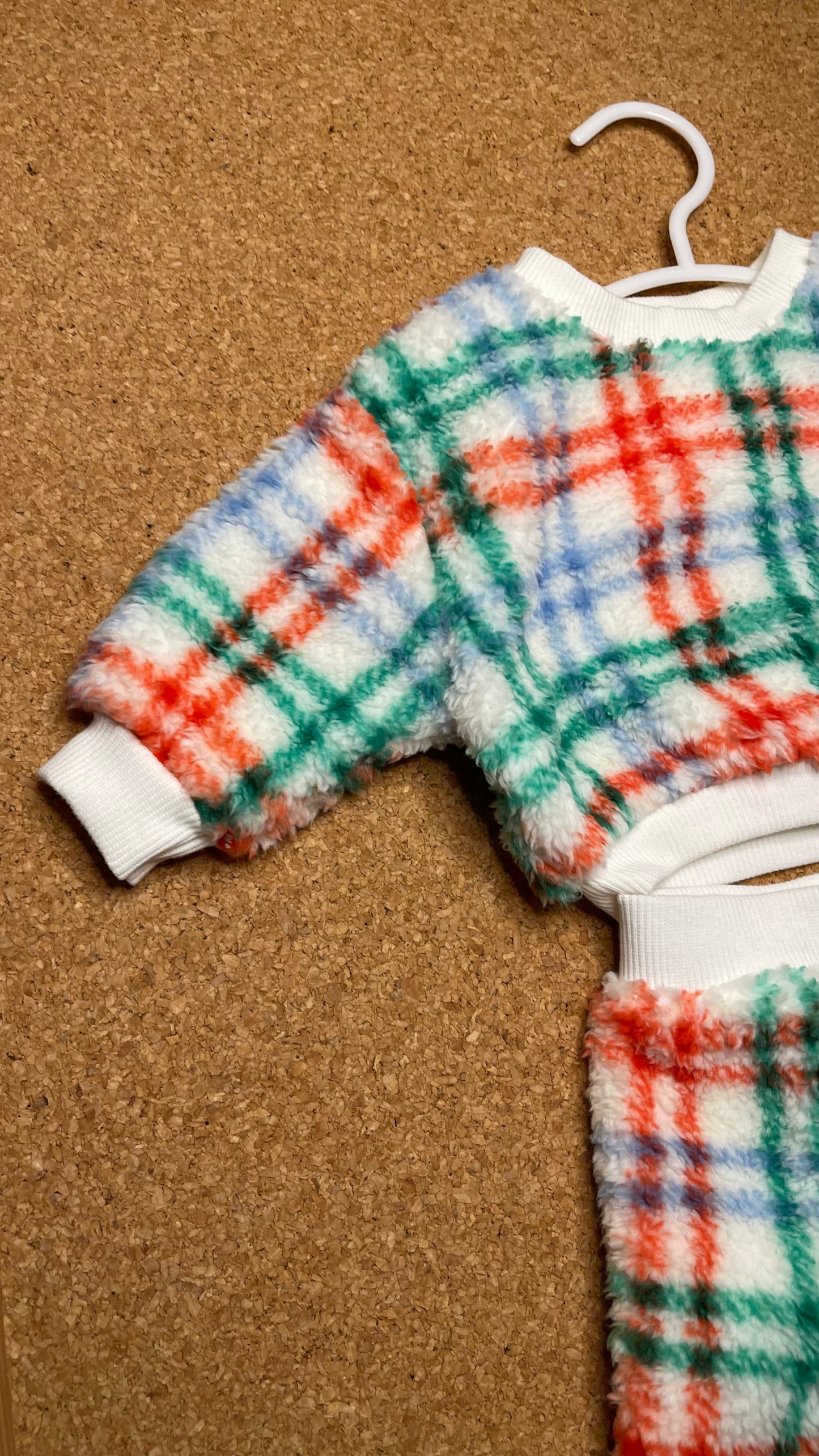 NEWBORN Plaid Fuzzy Set